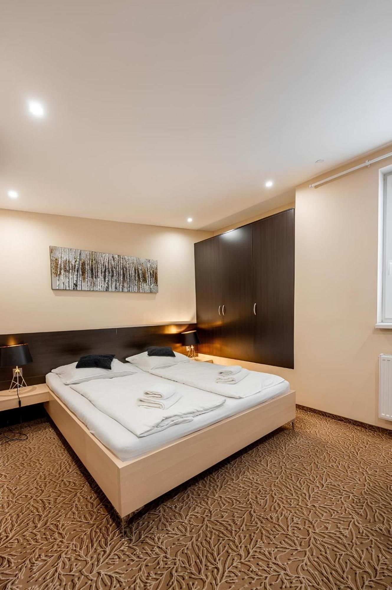 Hotel Zlate โกชิเซ ภายนอก รูปภาพ